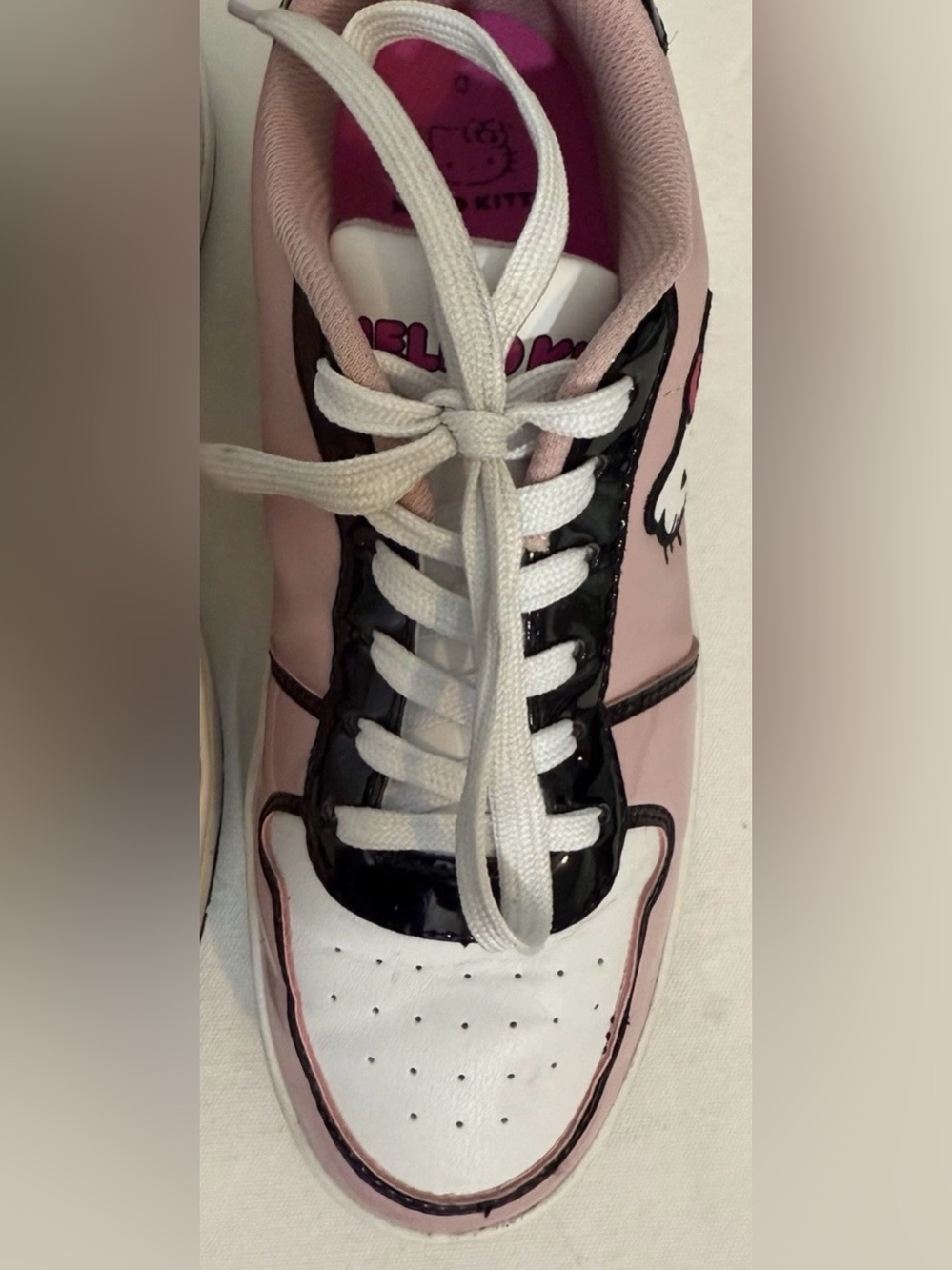 Hello Kitty Pink Women’s Size 9 Sneakers Athletic Shoes - Picture 9 of 16